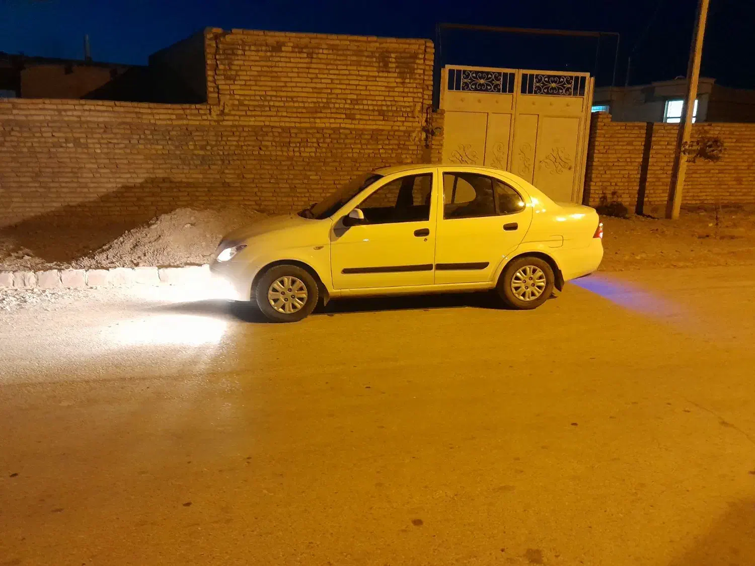 تیبا صندوق دار مدل ۱۴۰۰|خودرو سواری و وانت|مشهد, توس (بلوار توس)|دیوار