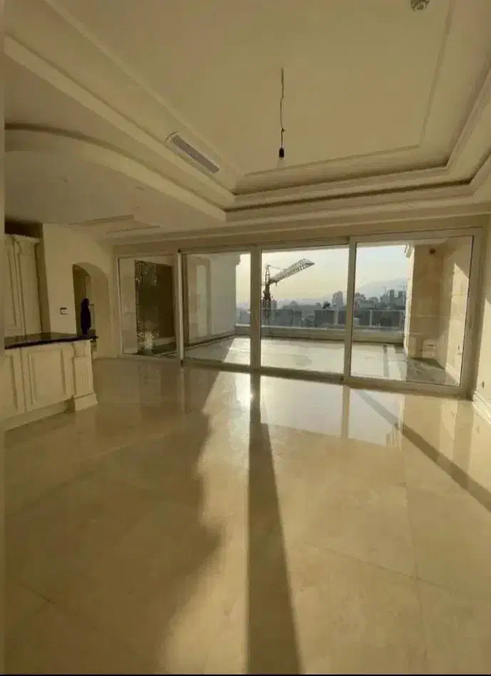 ۱۷۵متر / دو پارکینگ /شمالی رو خیابان|فروش آپارتمان|کرج, گوهردشت|دیوار