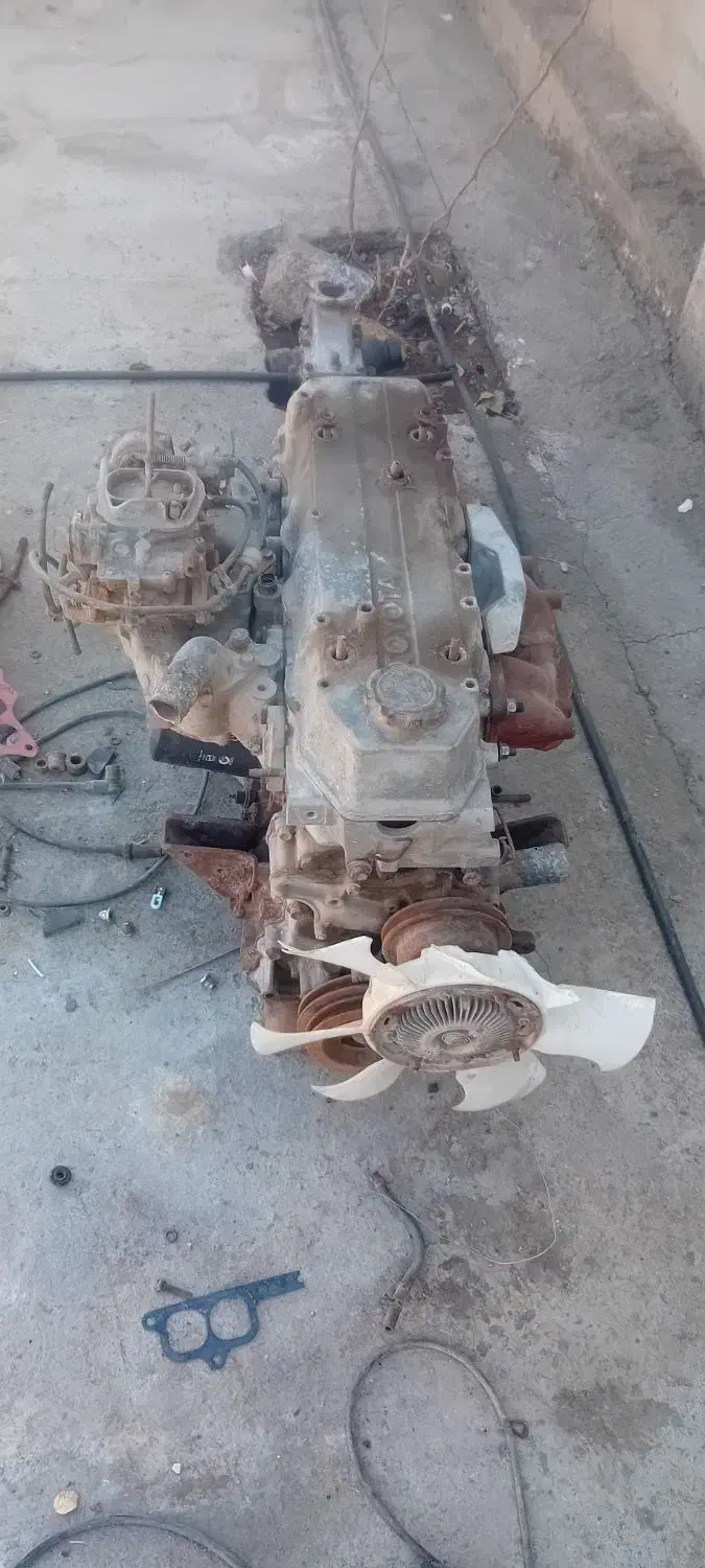 موتور و گیربکس تویوتا ۲۴۰۰ سی سی تازه تعمیر|قطعات یدکی و لوازم جانبی|زید آباد, |دیوار