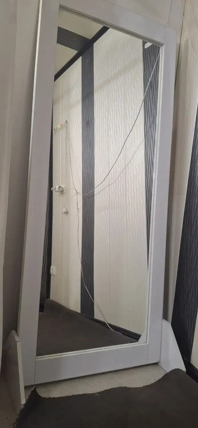 آینه|آینه|اصفهان, مارچین|دیوار