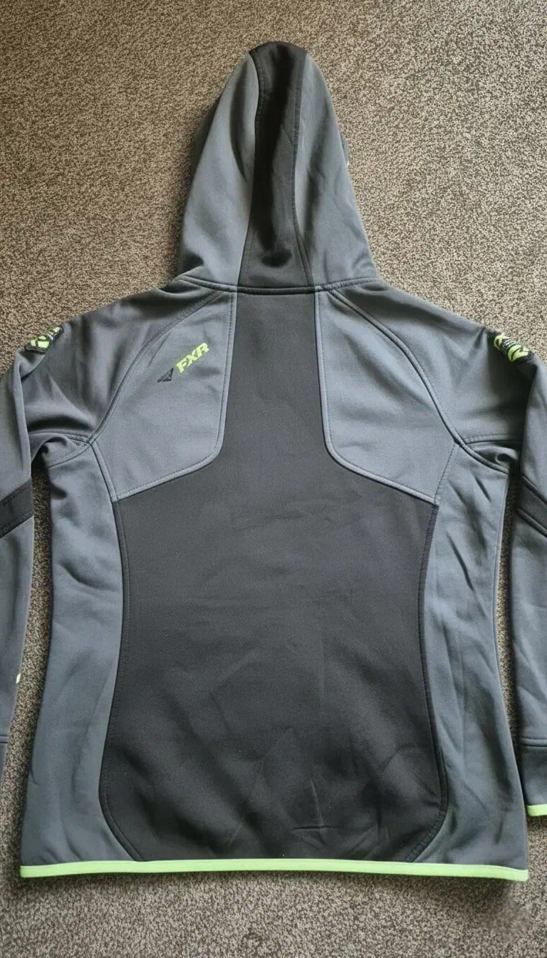 گرمکن ورزشی برند FXR|لباس|شیراز, قلعه شاهزاده بیگم|دیوار