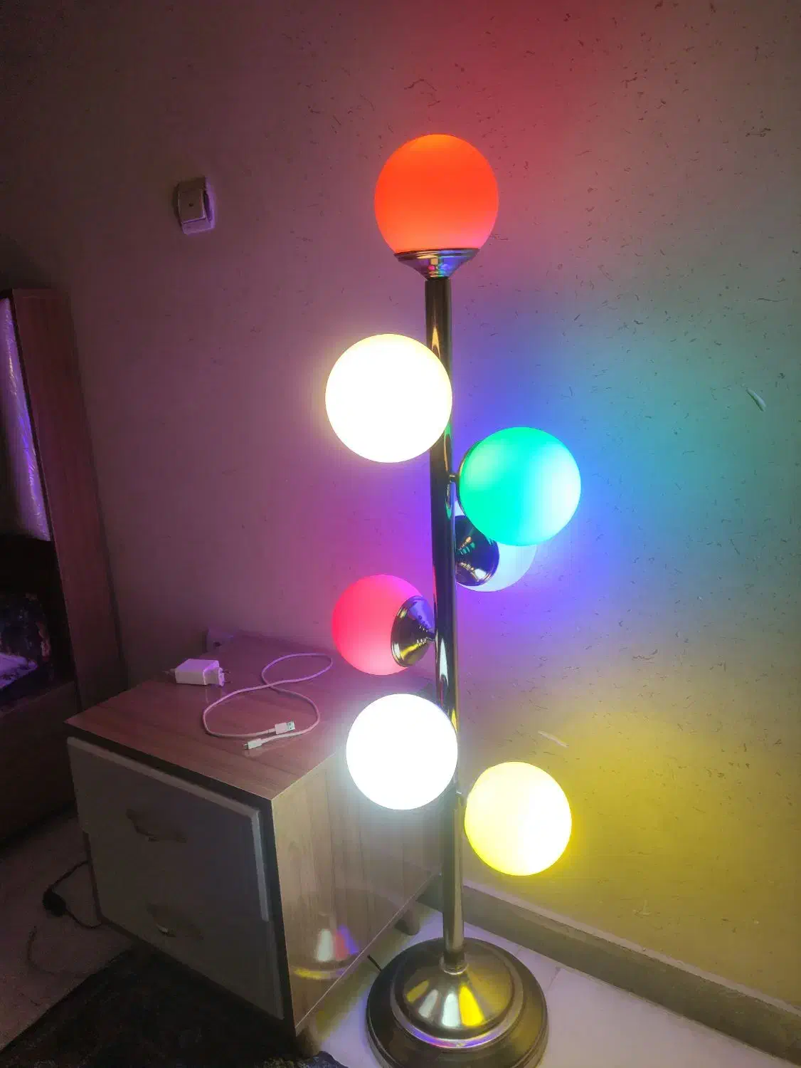 کنار سالنی|چراغ خواب و آباژور|فردیس, شهرک شهید حسینی|دیوار