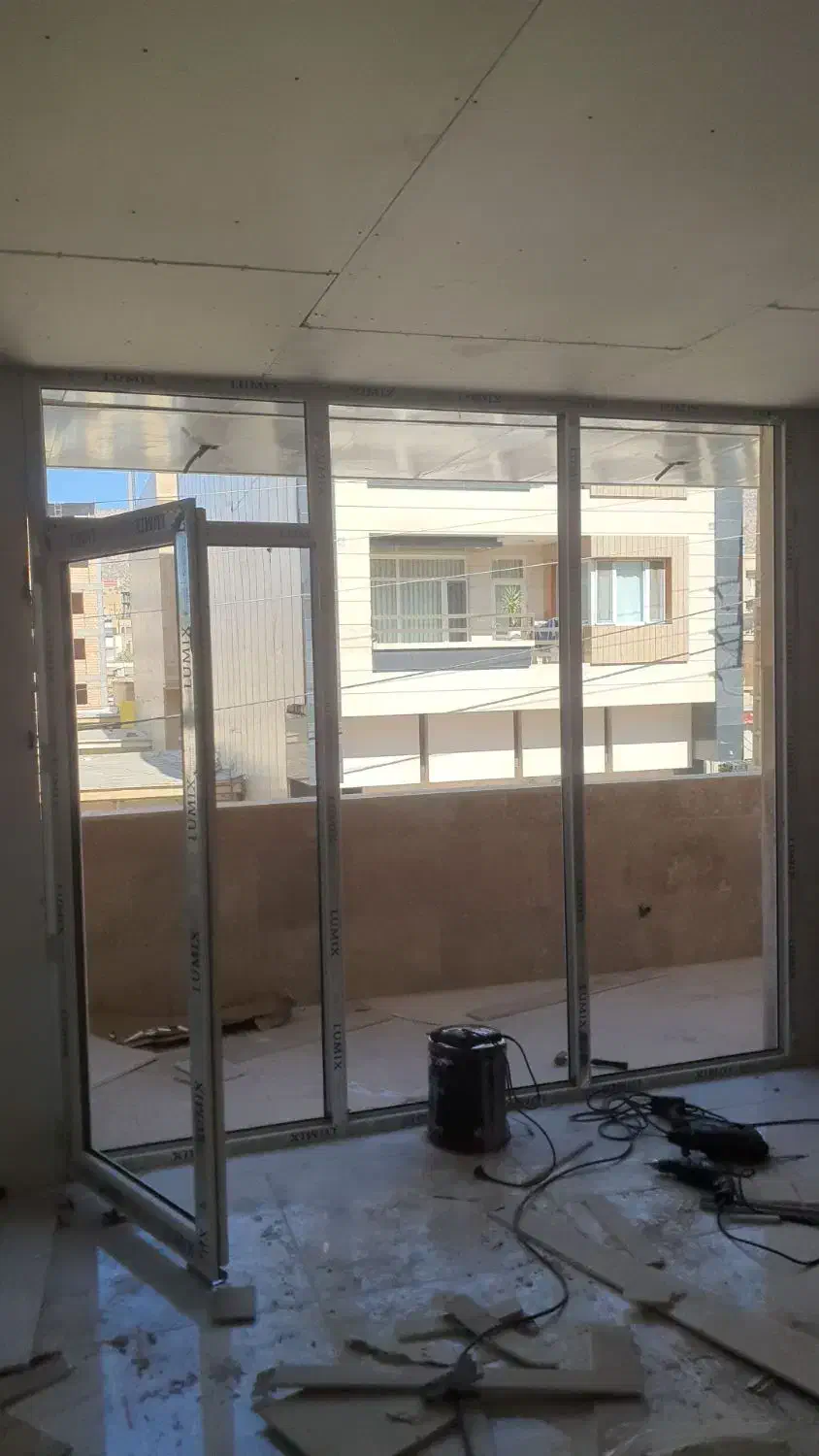 رگلاژ یا نصب انواع پنجره و درب UPVC|خدمات پیشه و مهارت|ایلام, |دیوار