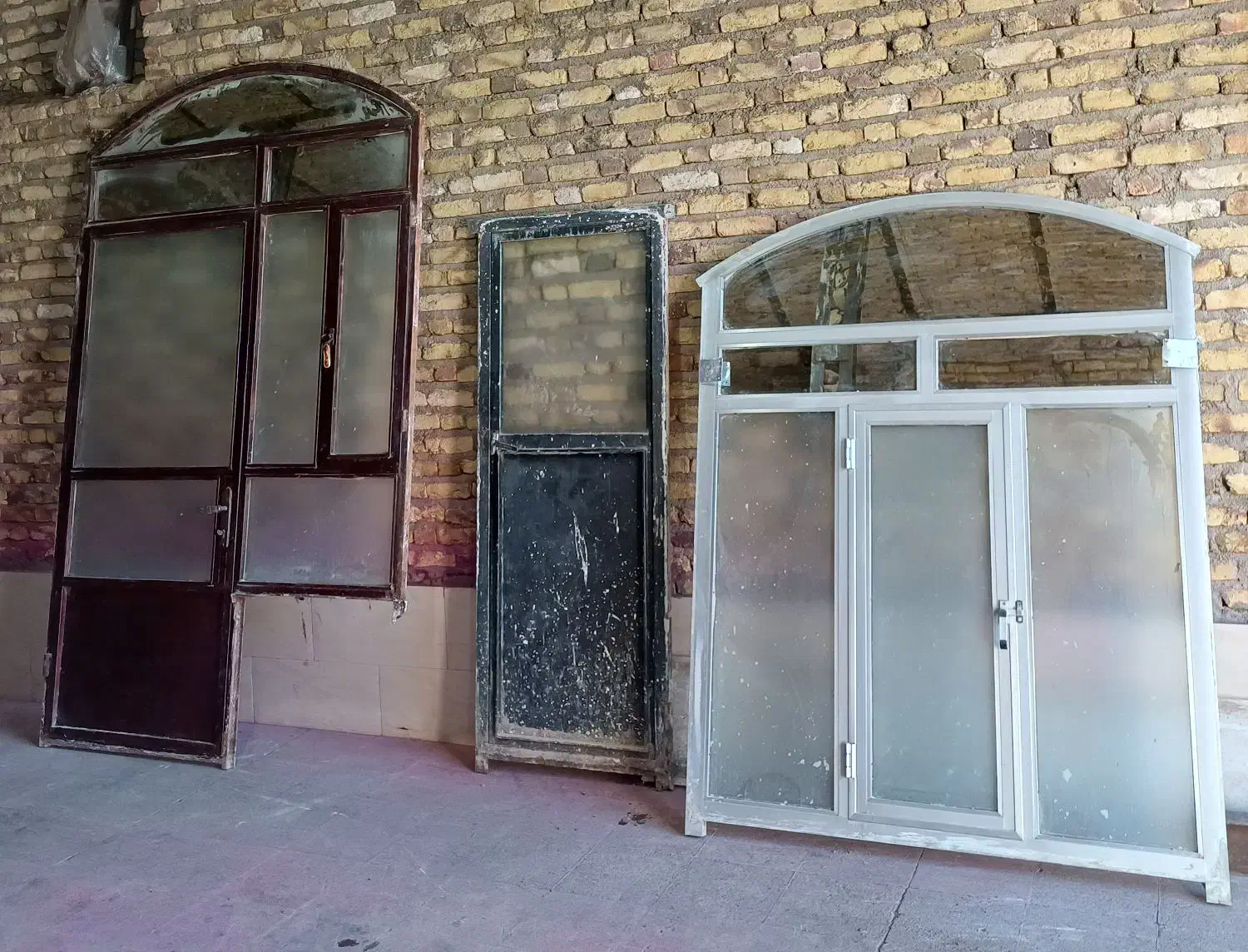 درب و پنجره|مصالح و تجهیزات ساختمان|سراب, |دیوار