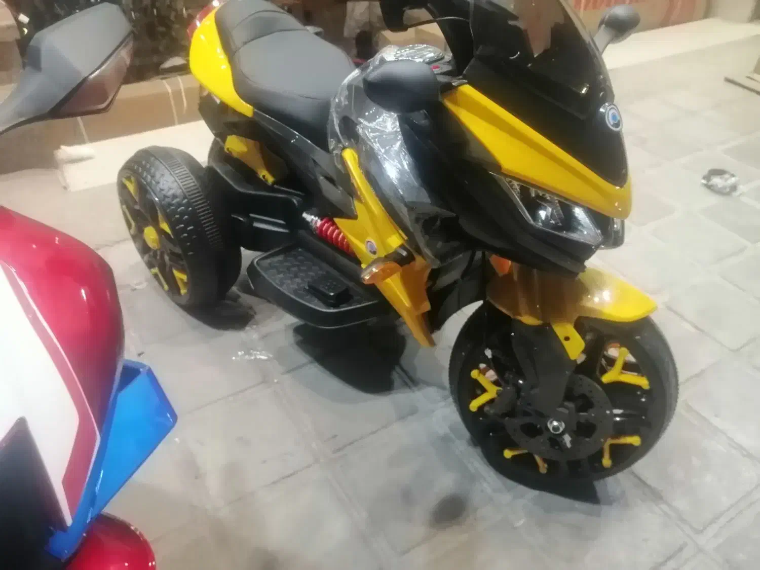 سه چرخ زرد شارژ|اسباببازی|یزد, |دیوار