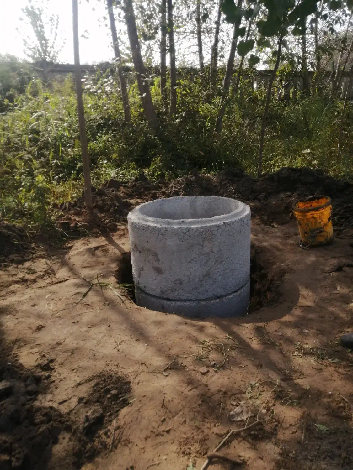 حفاری چاه بتنی و لایه روبی|خدمات پیشه و مهارت|رشت, حومه رشت|دیوار