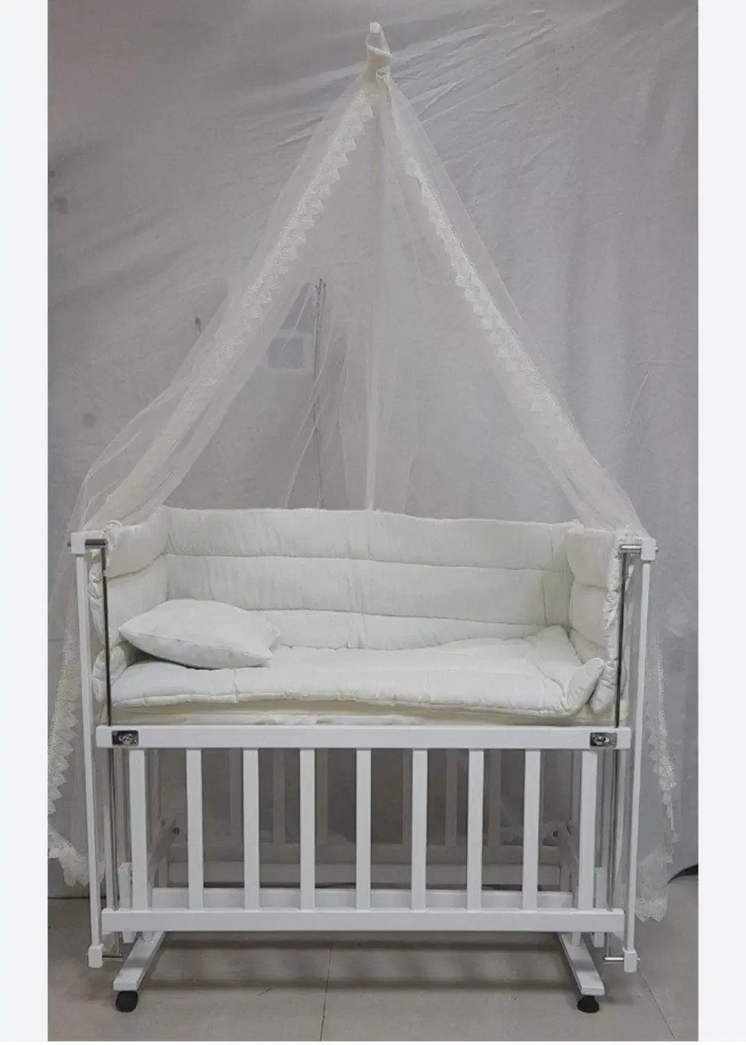 گهواره ی کنار تخت مادر|تخت و صندلی بچه|اردبیل, |دیوار