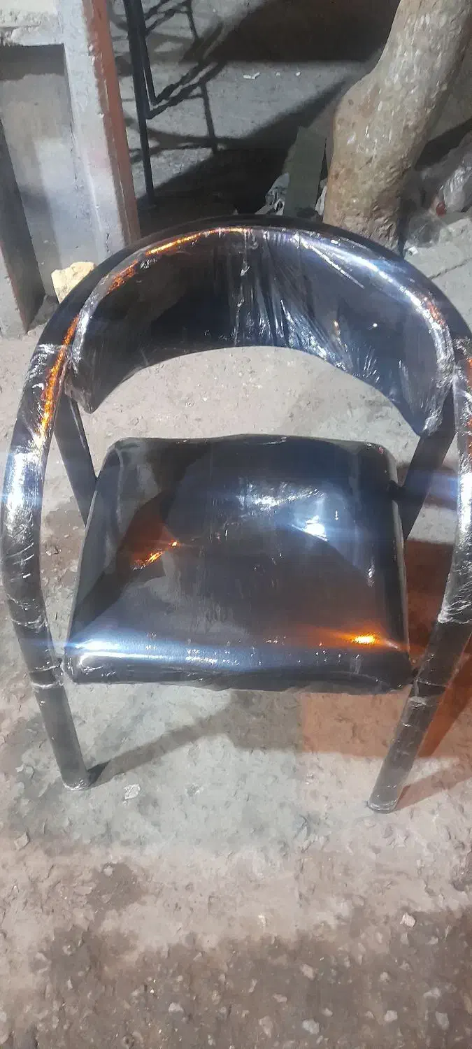 صندلی|صندلی و نیمکت|قم, یزدان‌شهر|دیوار