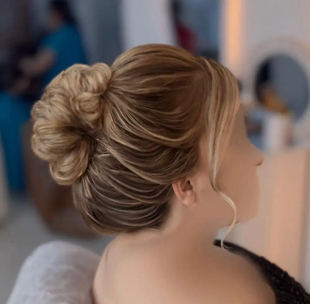 میکاپ و شنیون فقط ۹۰۰ تومن|خدمات آرایشگری و زیبایی|اهواز, کوی ملی راه|دیوار