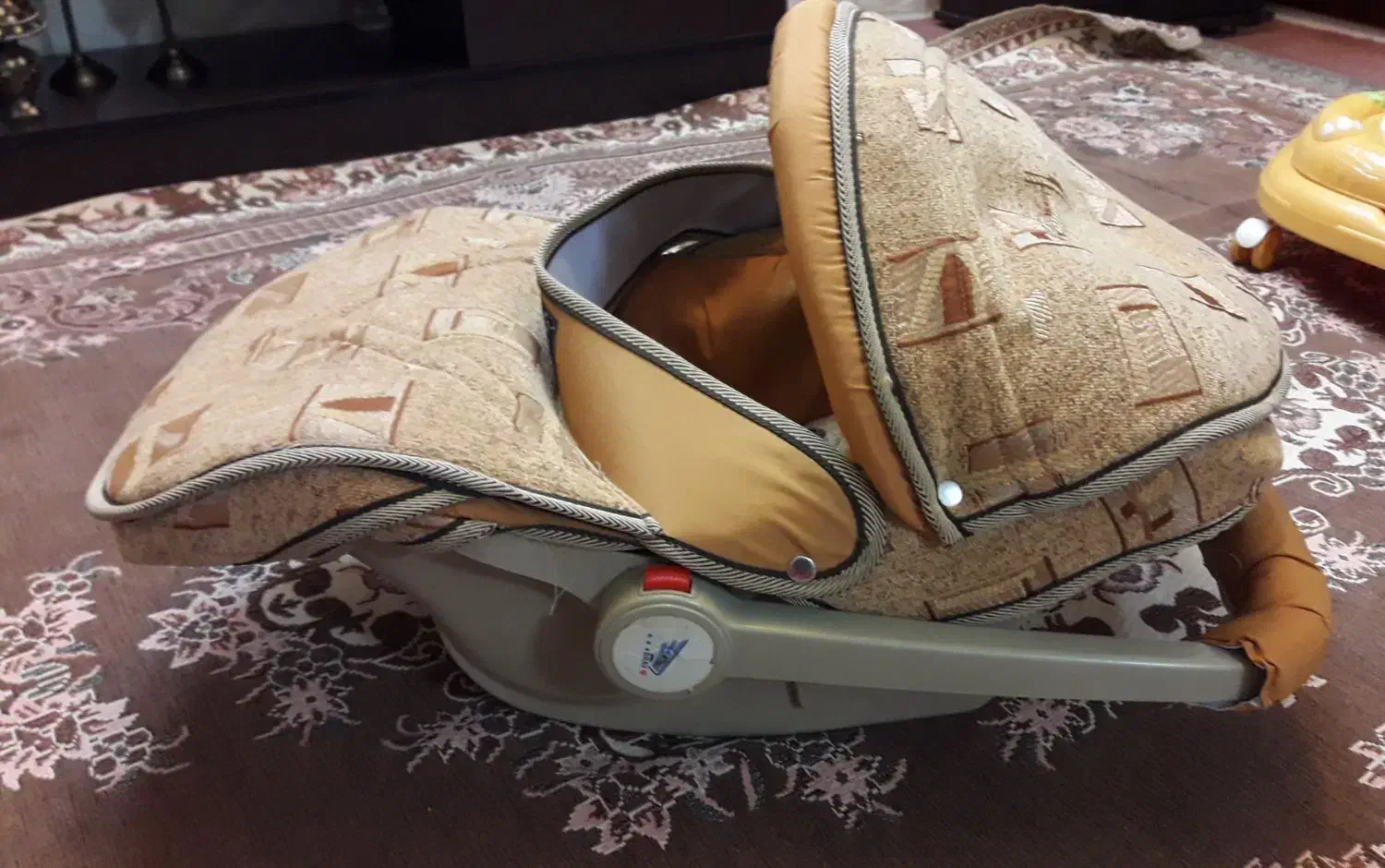 روروئک ،کریرو ساک بچه|کالسکه و لوازم جانبی|قم, سالاریه|دیوار