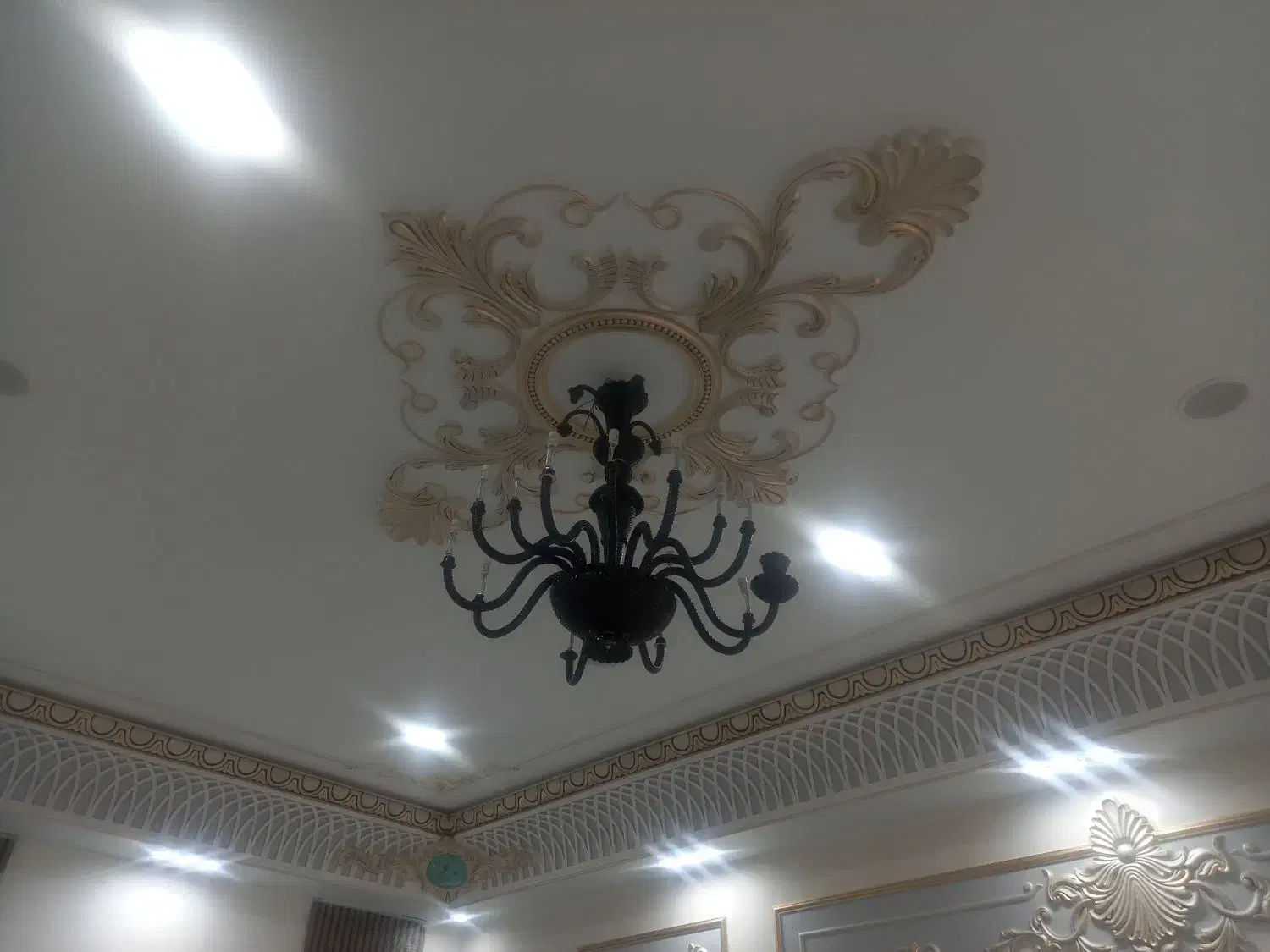 نقاشی حرفهای ساختمان با کیفیت تضمین شده|خدمات پیشه و مهارت|کاشمر, |دیوار