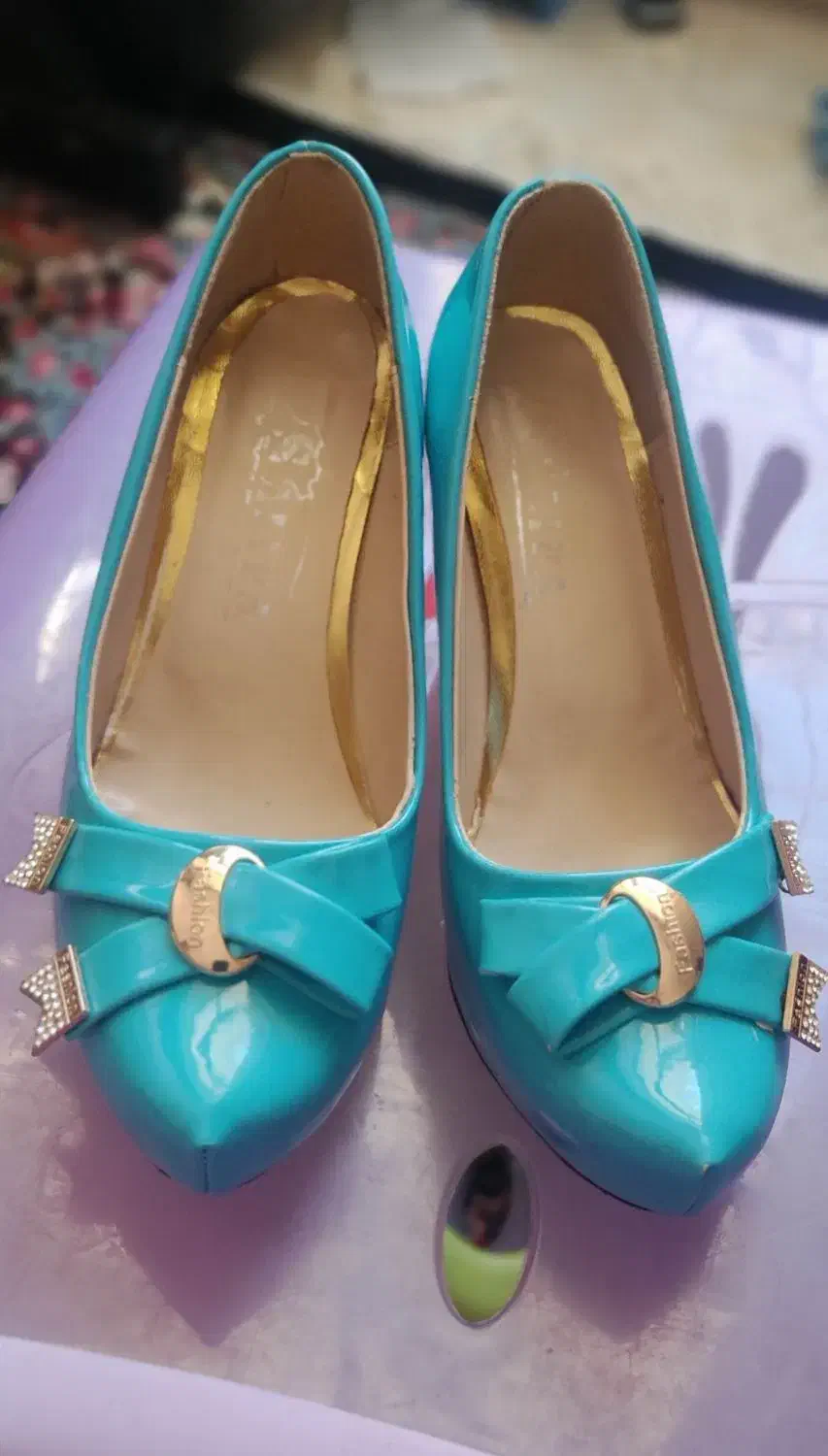 کفش پاشنه بلند سایز۳۸مجلسی ورنی رنگ فیروزه ای|کیف، کفش، کمربند|کرمان, |دیوار
