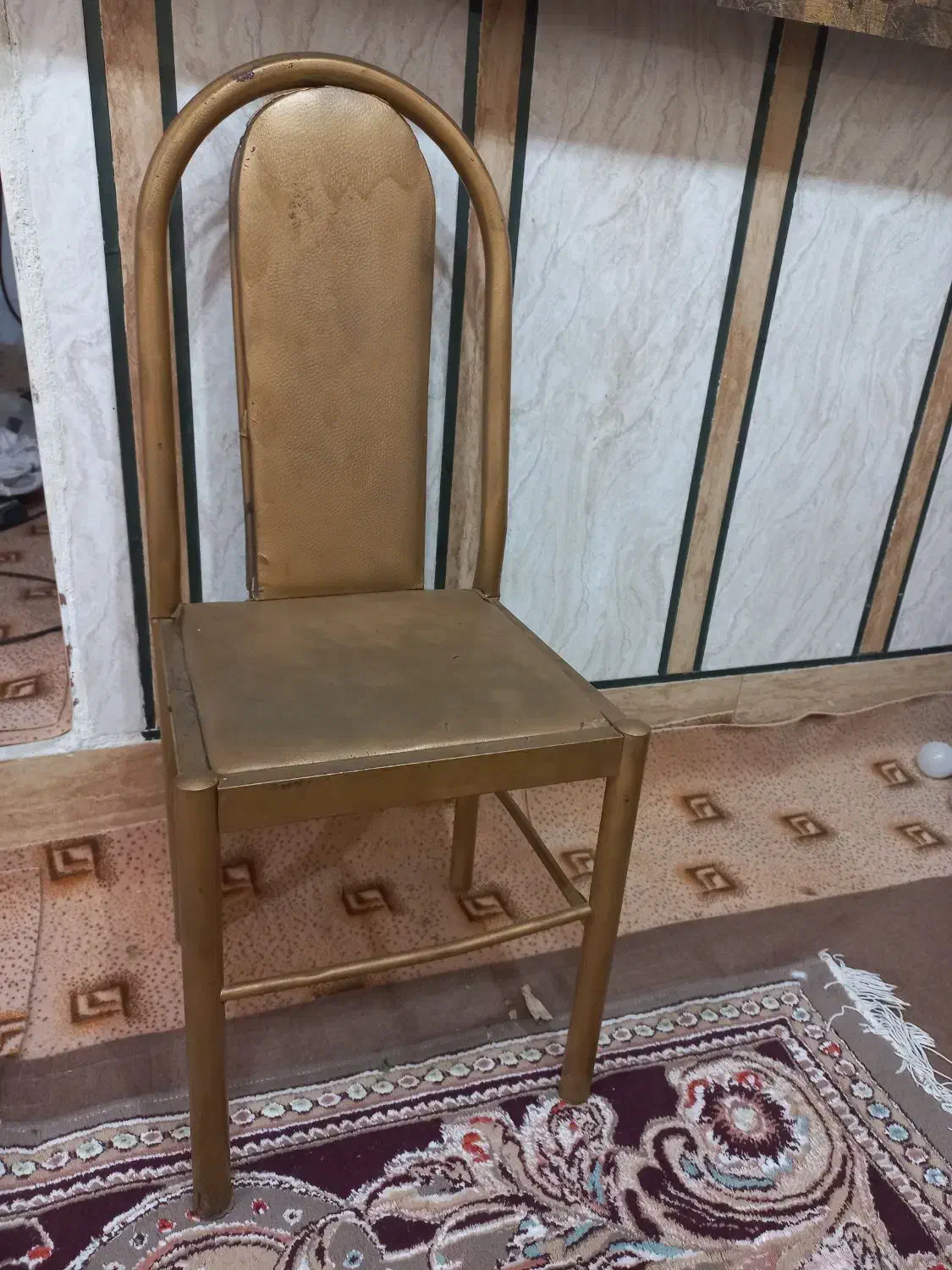 صندلی|صندلی و نیمکت|کارون, |دیوار