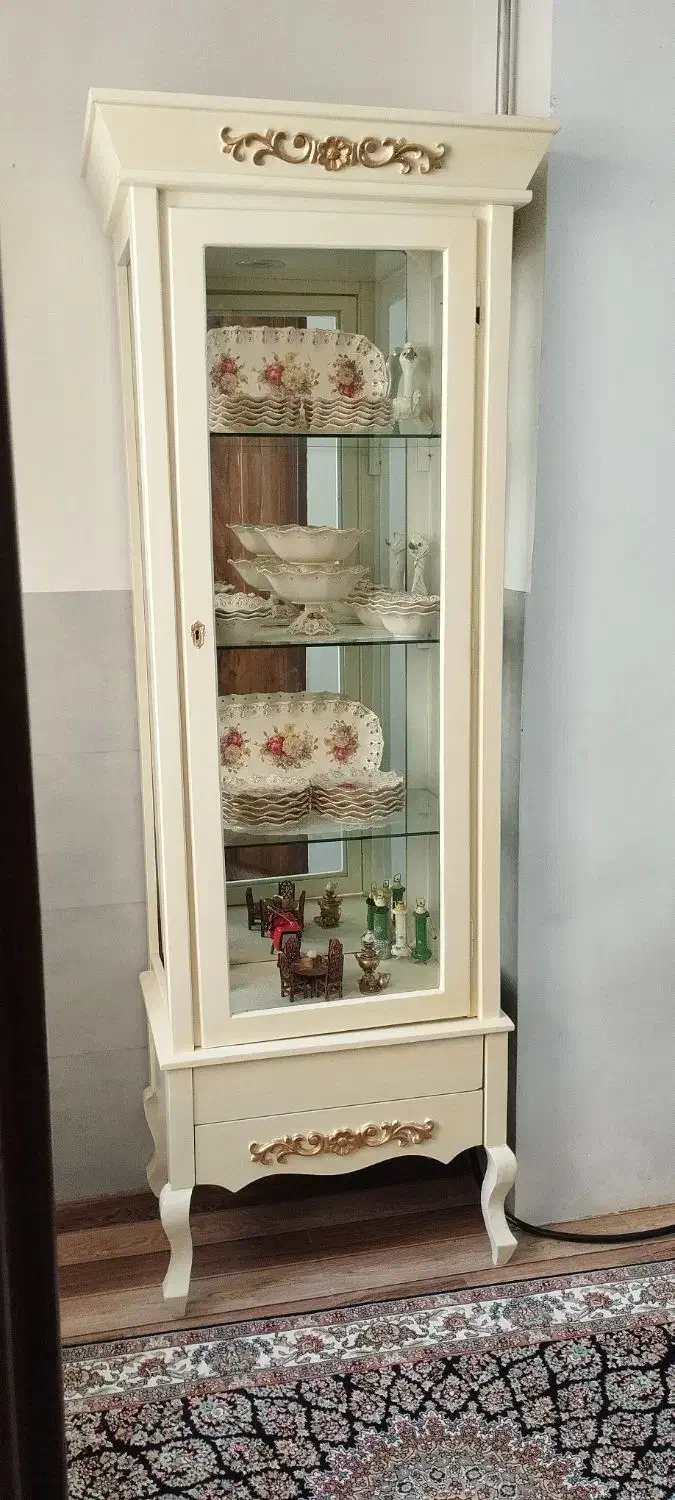 حراج  بوفه دکوری شیک کرم|بوفه، ویترین، کنسول|مهاباد (آذربایجان غربی), |دیوار