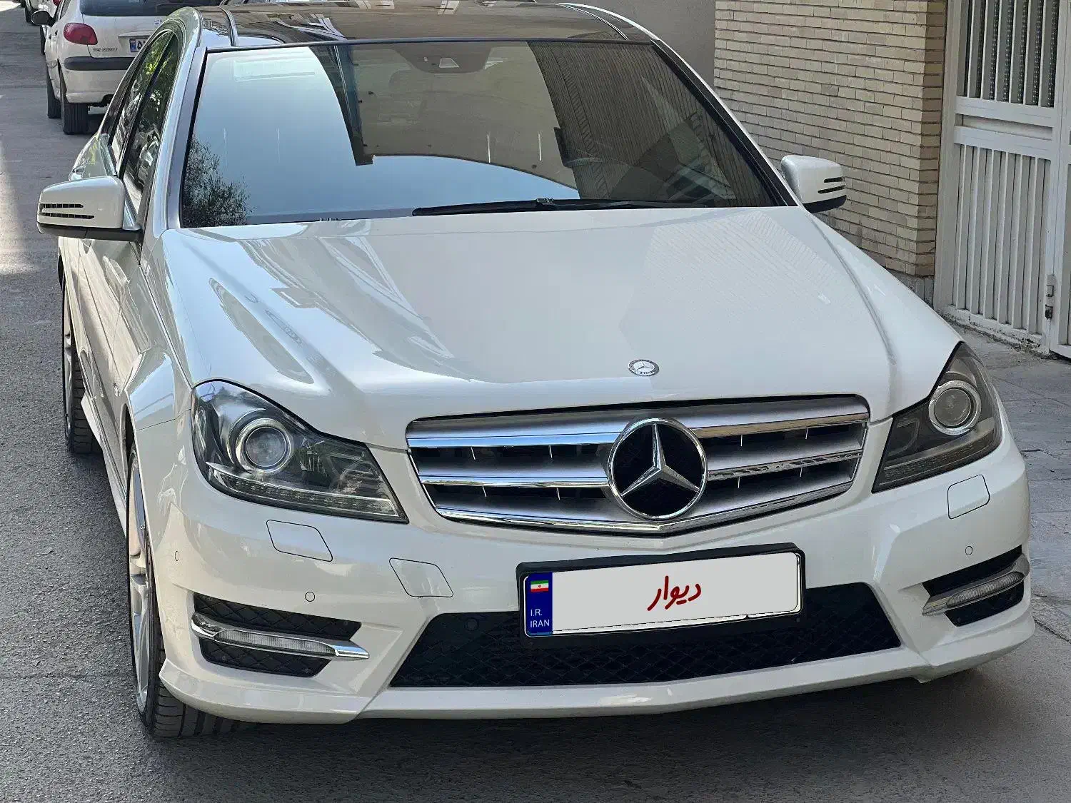 مرسدس بنز c200 مدل 2012 فول فول بلو|خودرو سواری و وانت|تهران, درختی|دیوار