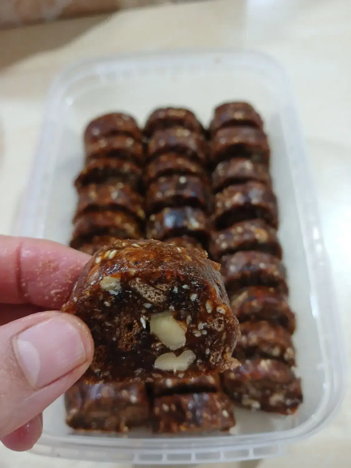 رولتدخرمایی کنجدی با مغز گردو|خوردنی و آشامیدنی|اهواز, بهزاد شهر|دیوار