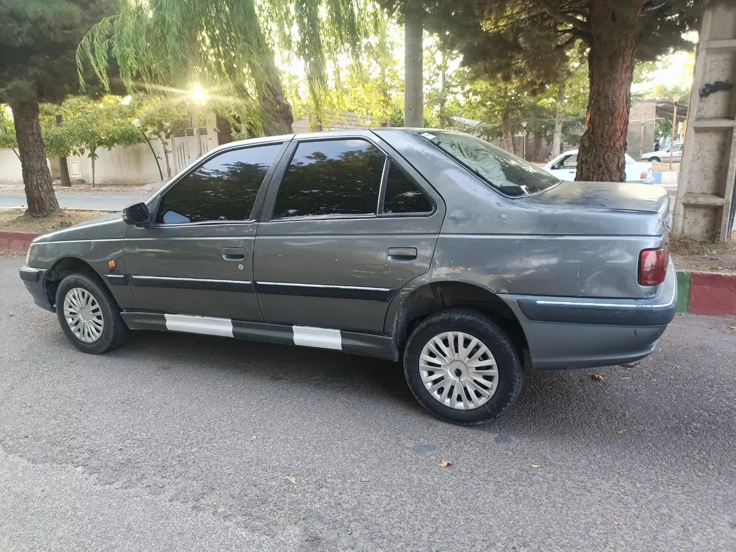 ماشین مدل 85|خودرو سواری و وانت|جیرفت, |دیوار