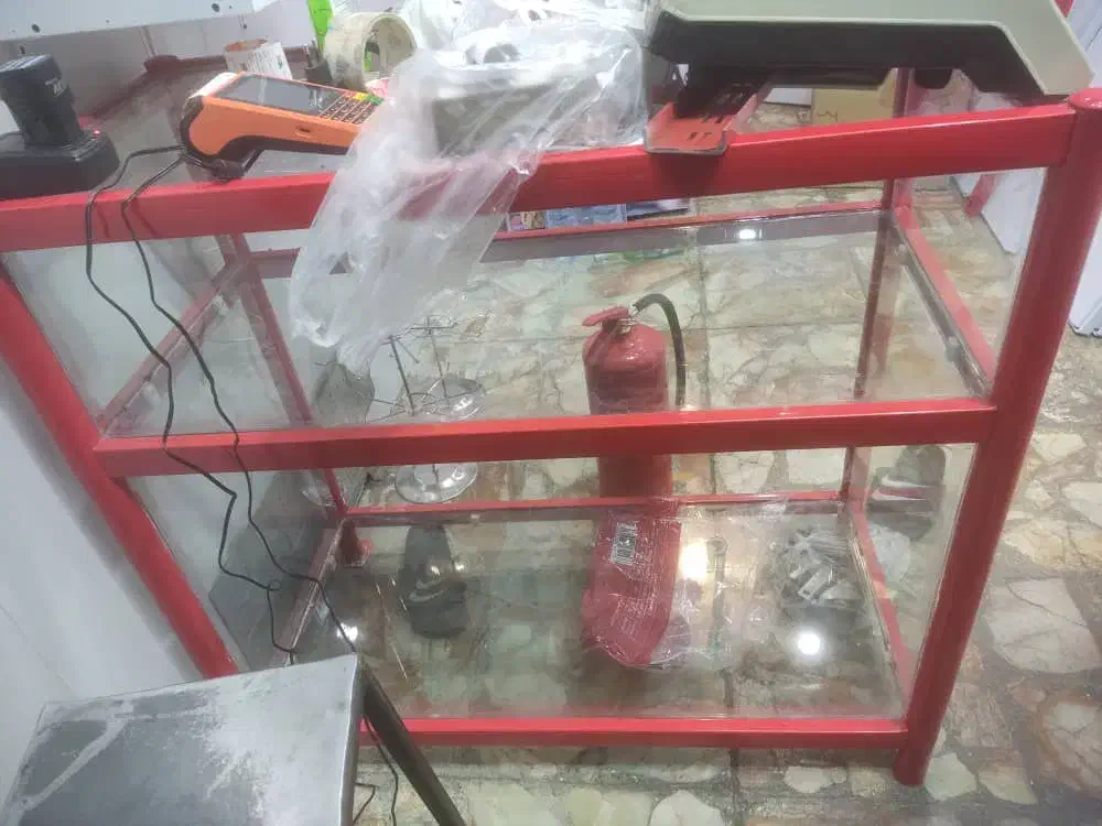 وسایل سوپر مارکت استند سیگار|فروشگاه و مغازه|شیراز, گچی|دیوار