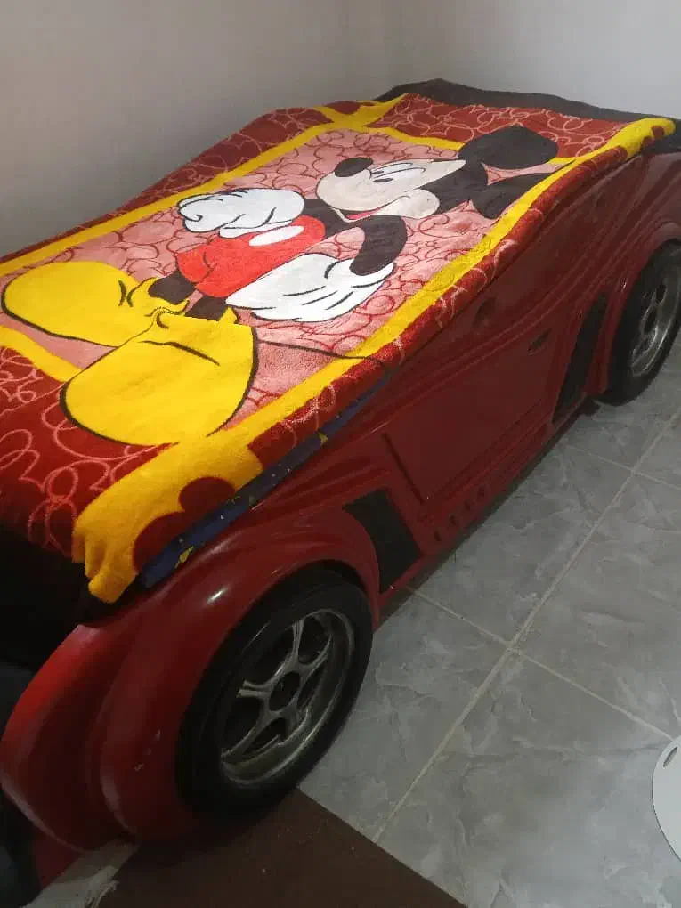 تخت کودک|تخت و صندلی بچه|سنگر, |دیوار