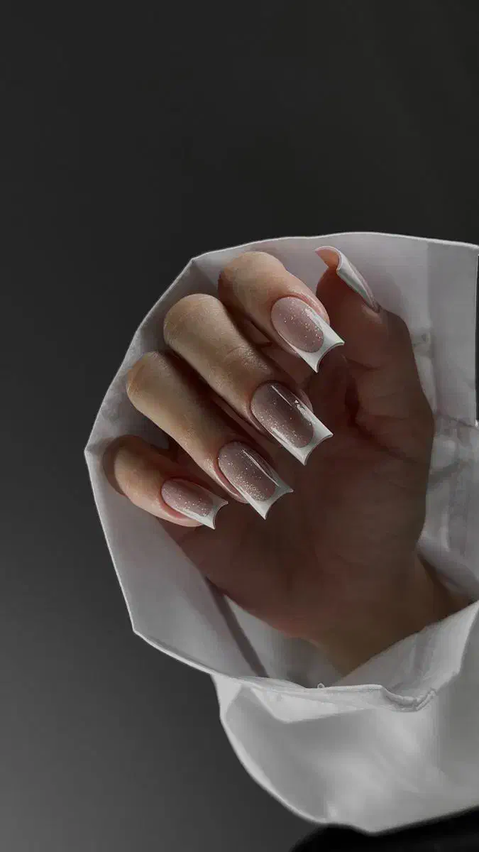 آموزش کاشت ناخن|خدمات آرایشگری و زیبایی|سنندج, |دیوار