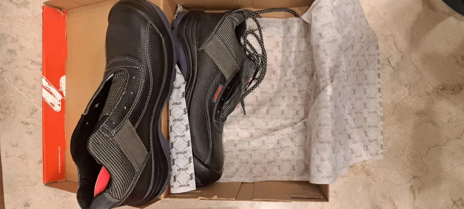 کفش کار )ایمنی|کیف، کفش، کمربند|تهران, مینیسیتی (شهرک نفت)|دیوار