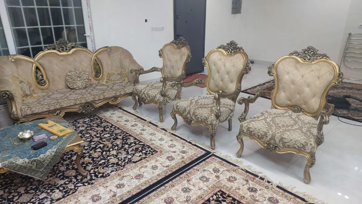 مبل|مبلمان خانگی و میز عسلی|چمران, |دیوار