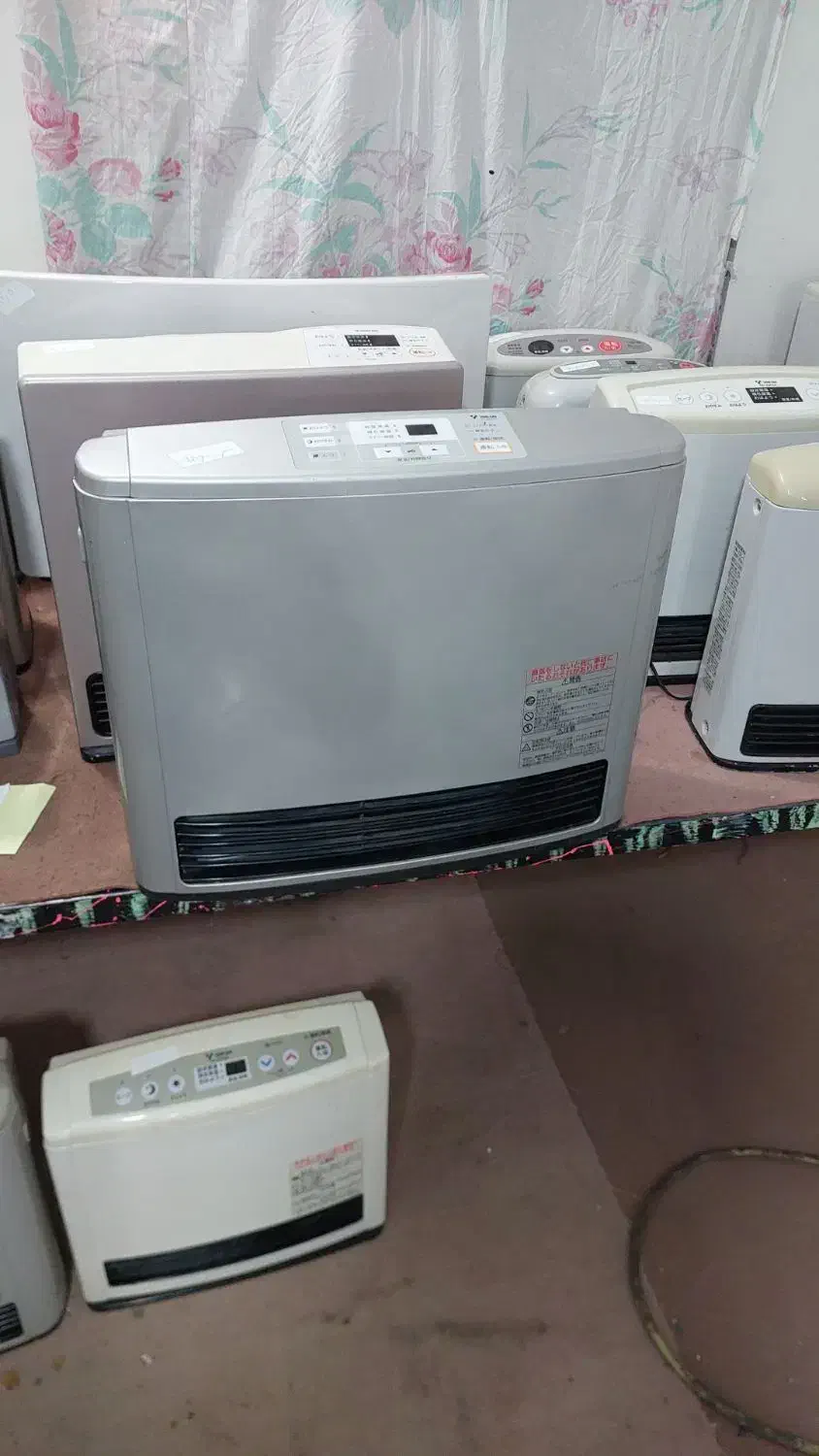 بخاری برقی گازی ژاپنی پایه چرخشی سخنگو|بخاری، هیتر، شومینه|کرج, شهرک نهال و بذر|دیوار