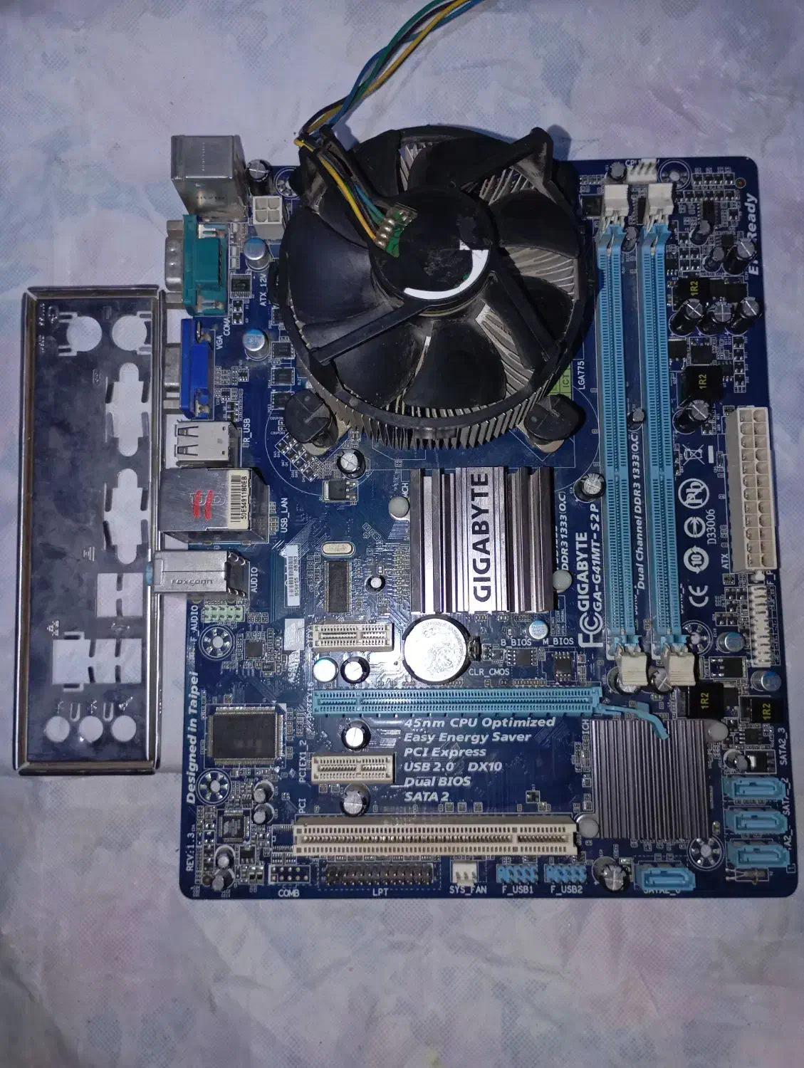 باندل (مادربرد) چهار هسته ای + کیس|قطعات و لوازم جانبی رایانه|اراک, |دیوار