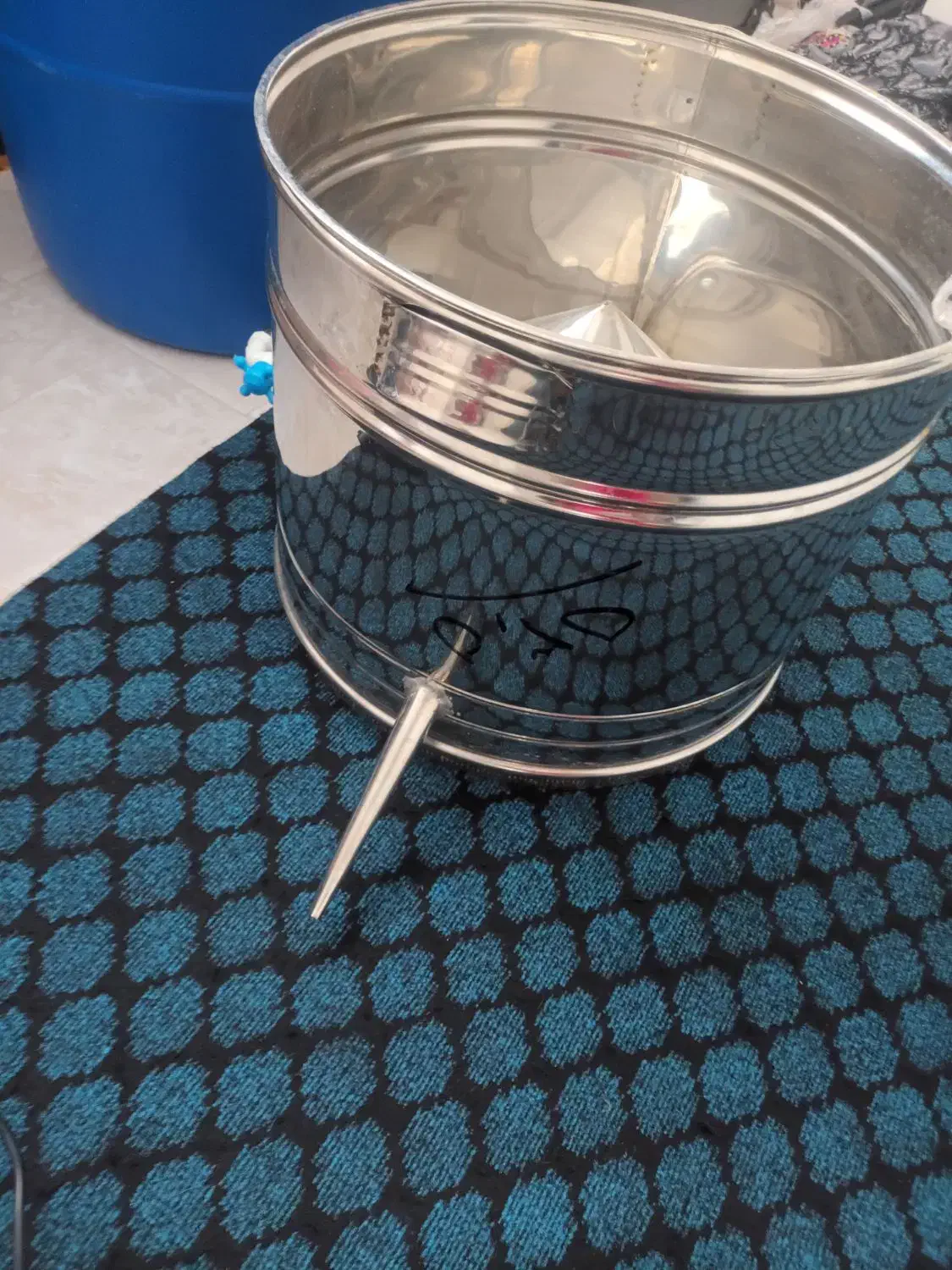 نی فروشی توافقی|ظروف پخت‌وپز|بناب, |دیوار