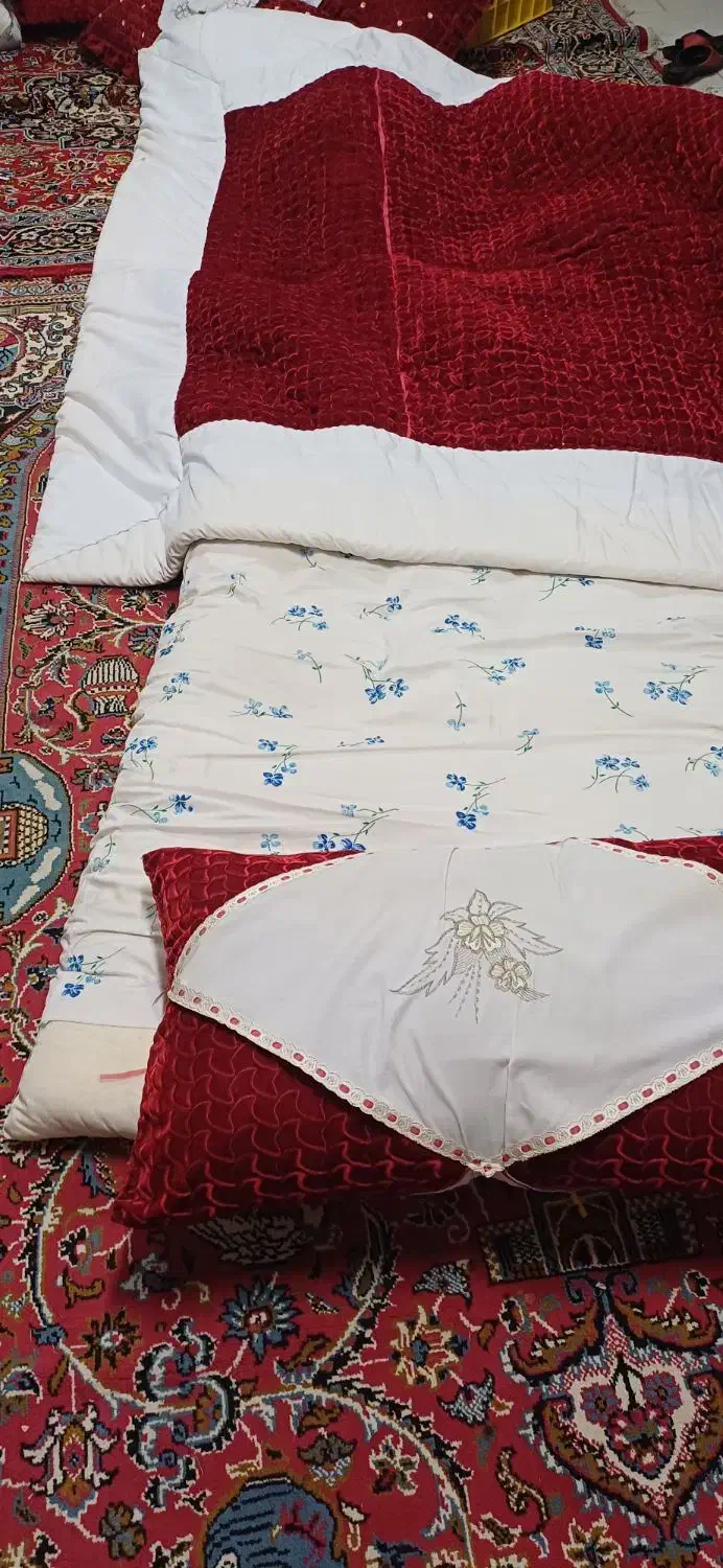 تشک ولحاف وبالش مخمل درجه یک|تخت و سرویس خواب|کاشمر, |دیوار