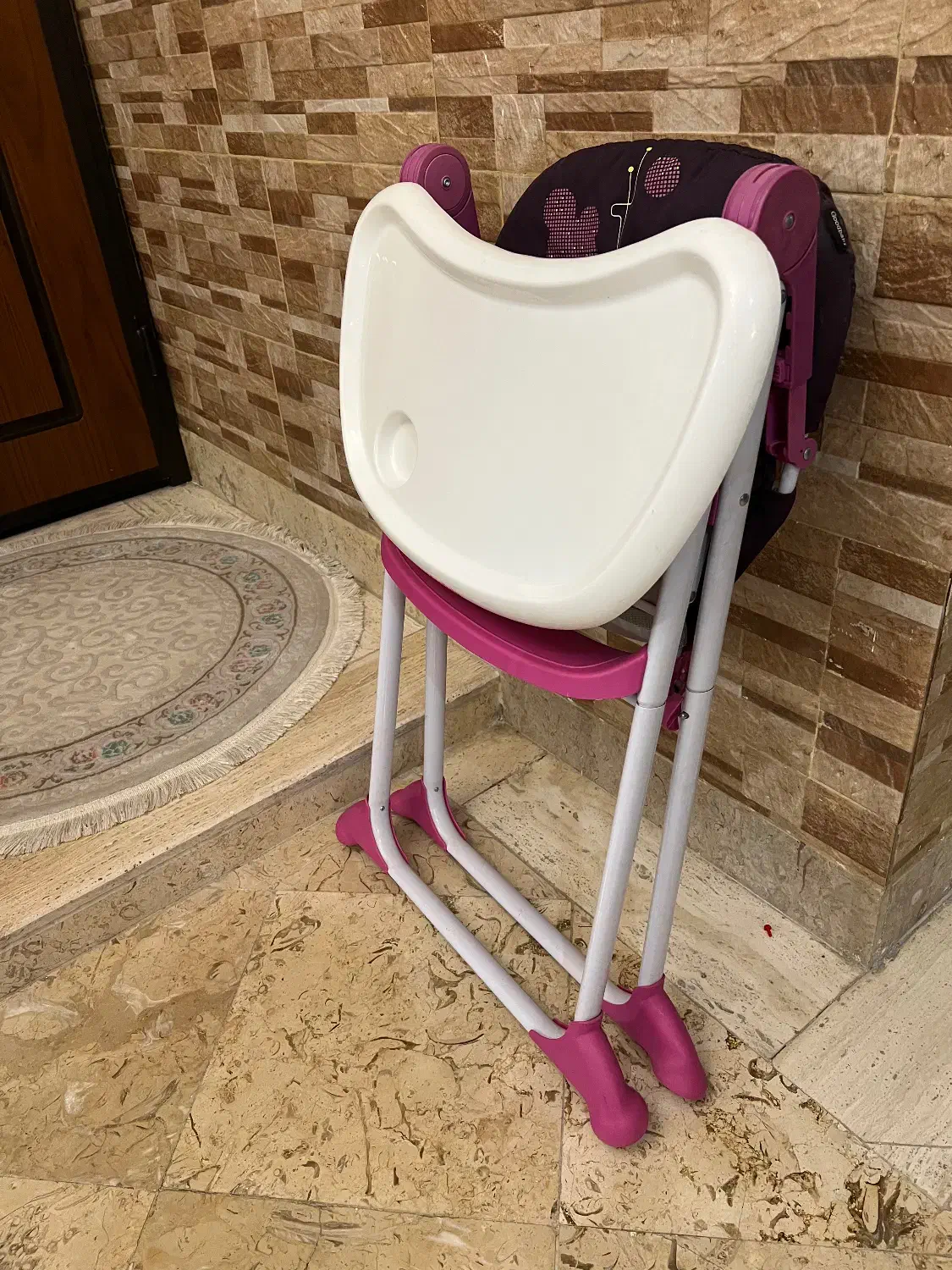 صندلی غذای کودک|تخت و صندلی بچه|دماوند, گیلاوند|دیوار