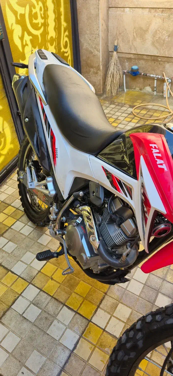 فلات سی آر اف ۲۰۰|موتورسیکلت|سنندج, |دیوار