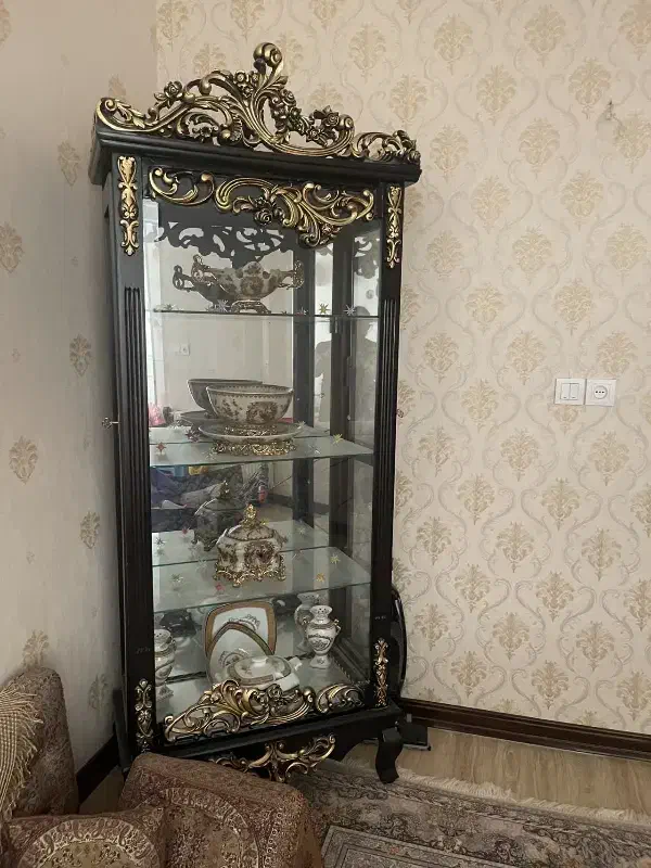 بوفه در حد نو ، ویترین|بوفه، ویترین، کنسول|اردکان, |دیوار