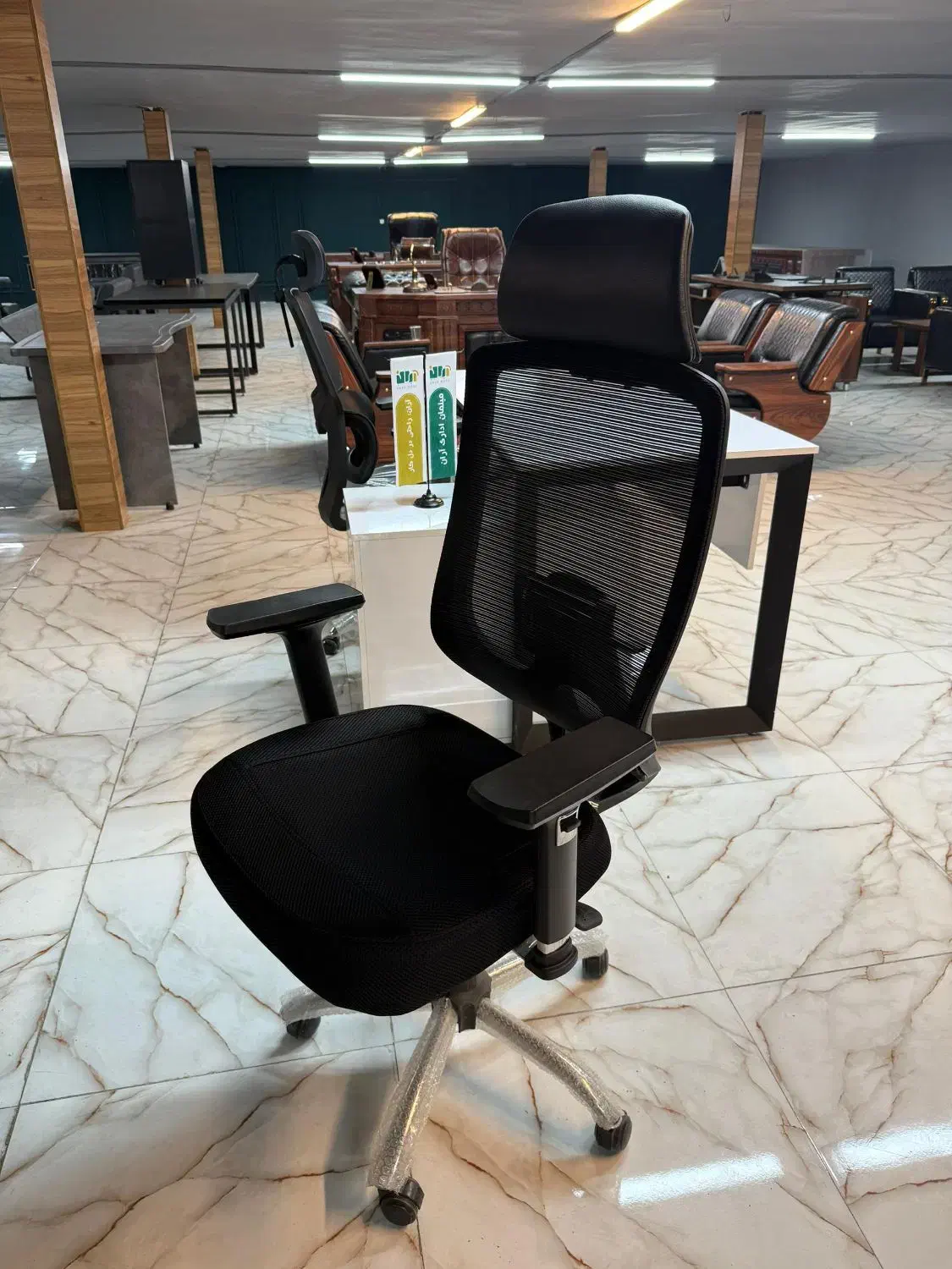 صندلی مدیریتی اداری مشبک و مبلمان اداری|مبلمان اداری|تهران, خلازیر|دیوار