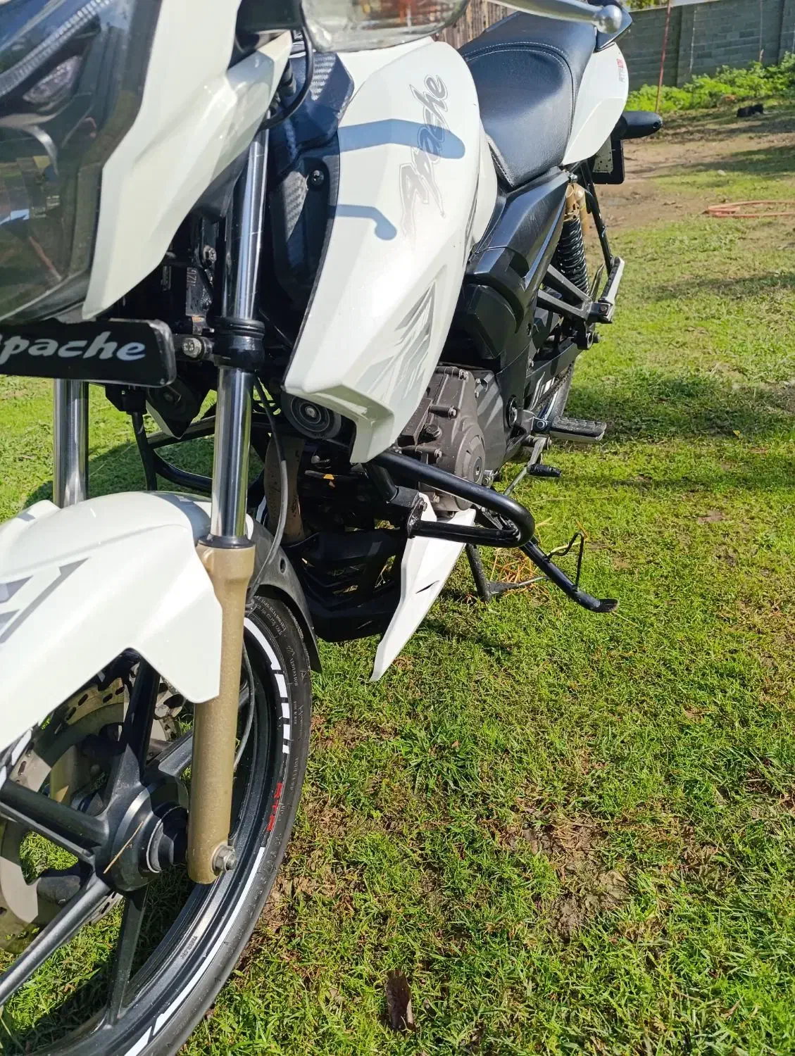 اپاچی ۱۸۰|موتورسیکلت|فومن, |دیوار