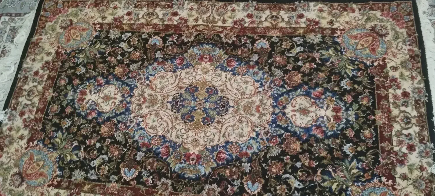 فرش دست بافت ابریشم ومرینوس یک دریک ونیم|فرش|اسلام‌‌آباد غرب, |دیوار