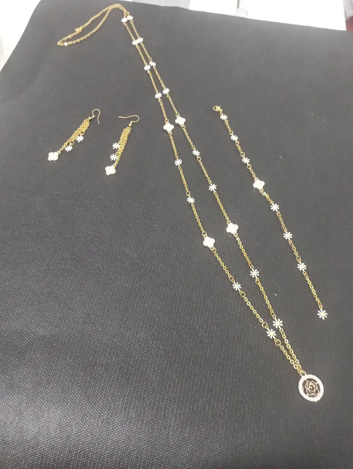 ست رولباسی ودست بند|بدلیجات|سنندج, |دیوار