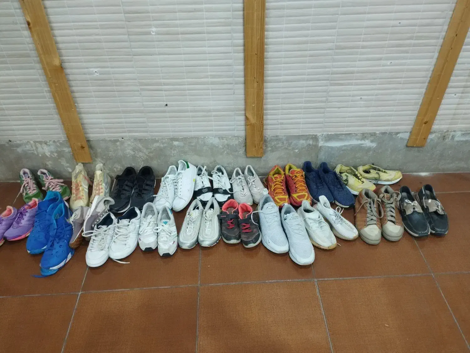 فروش 20 جفت ته مانده تانکورا|کیف، کفش، کمربند|سقز, |دیوار