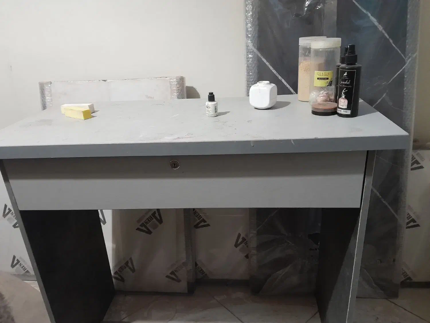 میز ام دی اف /کشو دار قفل دار|میز تحریر و کامپیوتر|تهران, پرستار|دیوار