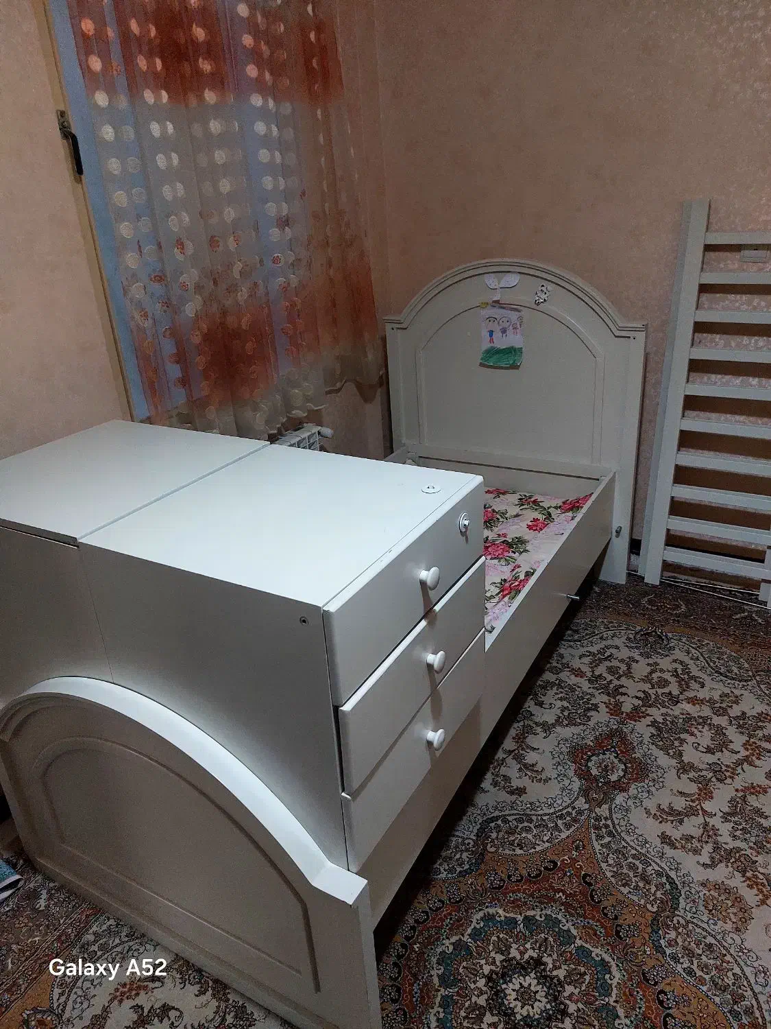 تخت کودک و نوجوان|تخت و سرویس خواب|دماوند, گیلاوند|دیوار