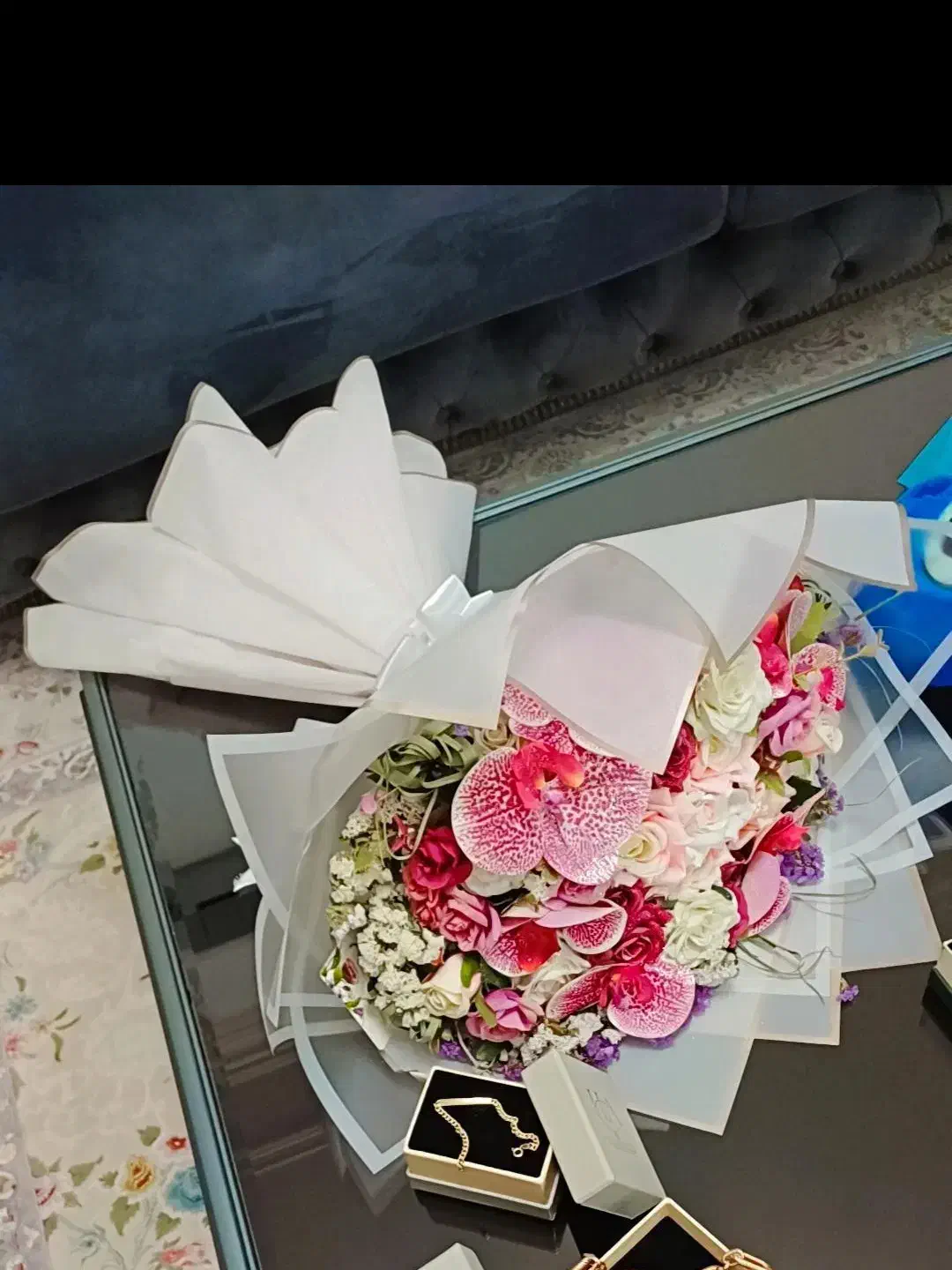 گل مصنوعی نوعه نو|گل مصنوعی|فردوسیه, |دیوار