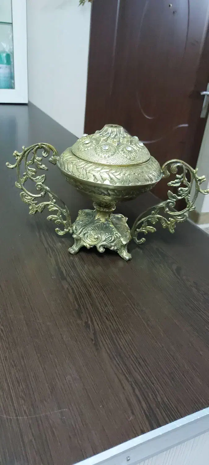 جا شکلاتی برنجی|صنایع دستی و سایر لوازم تزئینی|پاکدشت, پاکدشت (مامازند)|دیوار