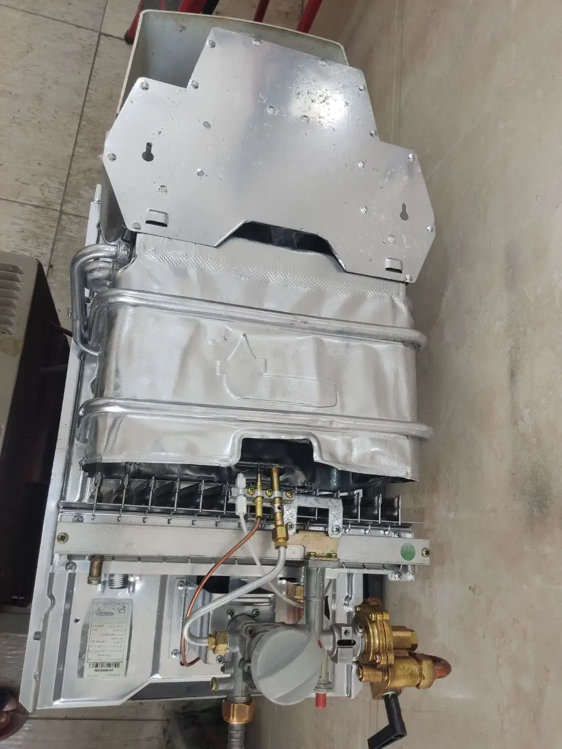 فروش آبگرمکن دیواری بوتان در حد نو|آبگرمکن، پکیج، شوفاژ|بهبهان, |دیوار