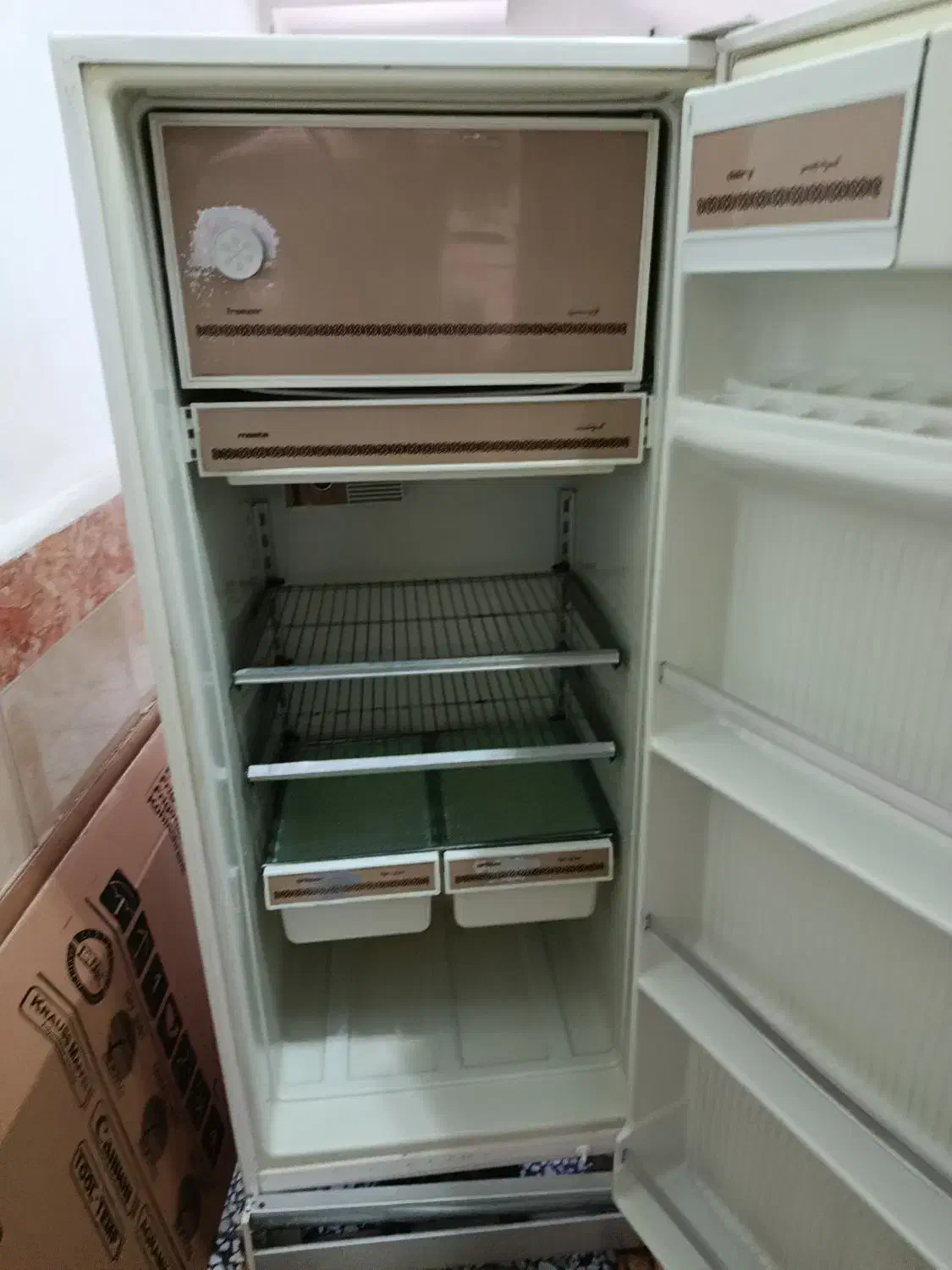 یه عدد یخچال معمولی خونگی ارج|یخچال و فریزر|خسروشاه, |دیوار