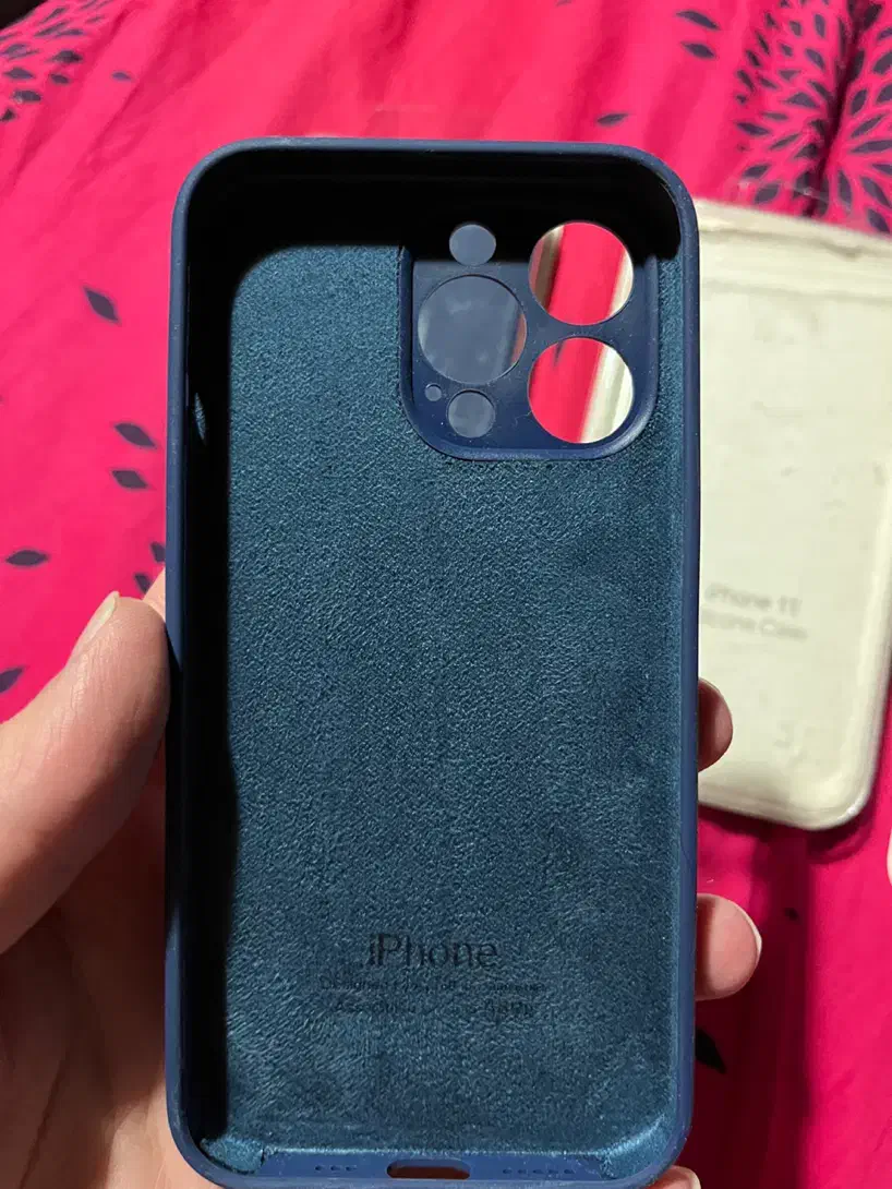 iphone 11 & 13 pro Silicone case|لوازم جانبی موبایل و تبلت|رودهن, |دیوار