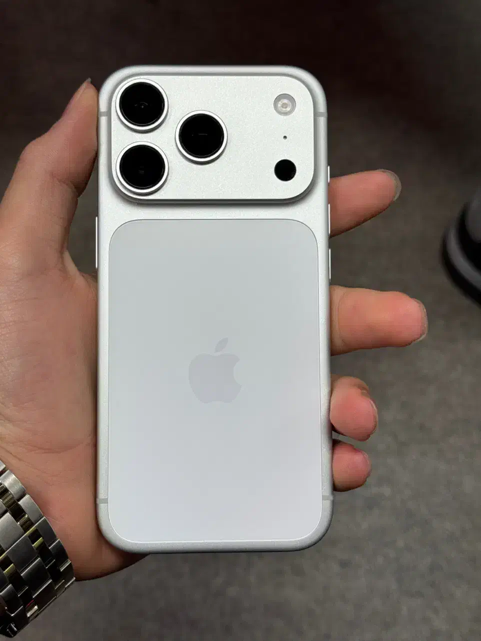 ایفون 17 pro|موبایل|همدان, |دیوار