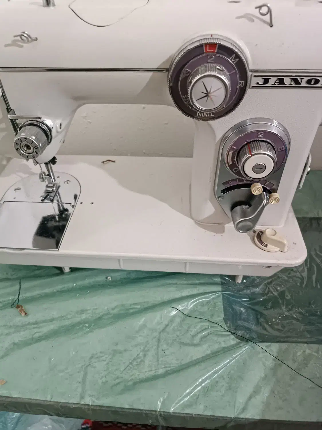 چرخ خیاطی ژانومه|چرخ خیاطی و ریسندگی|کرمانشاه, |دیوار