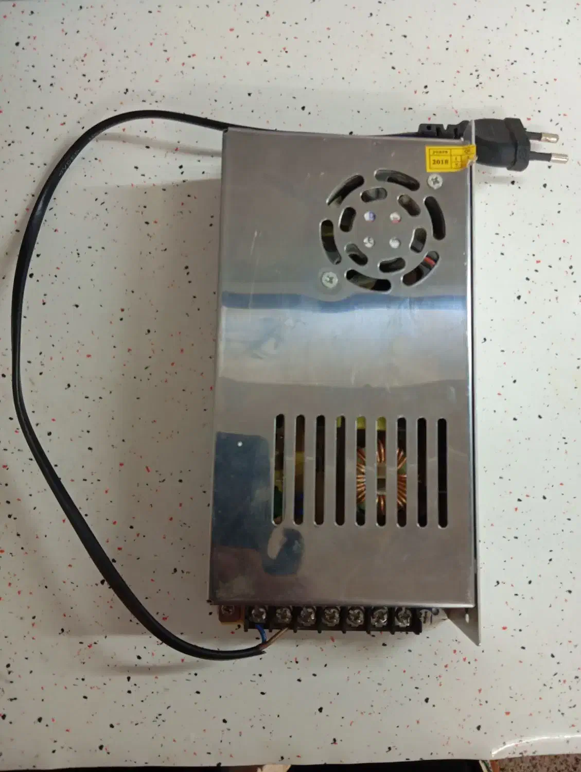 ترانس ( ۱۲ ولت ) (۱۵ آمپر)|قطعات و لوازم جانبی رایانه|بروجرد, |دیوار