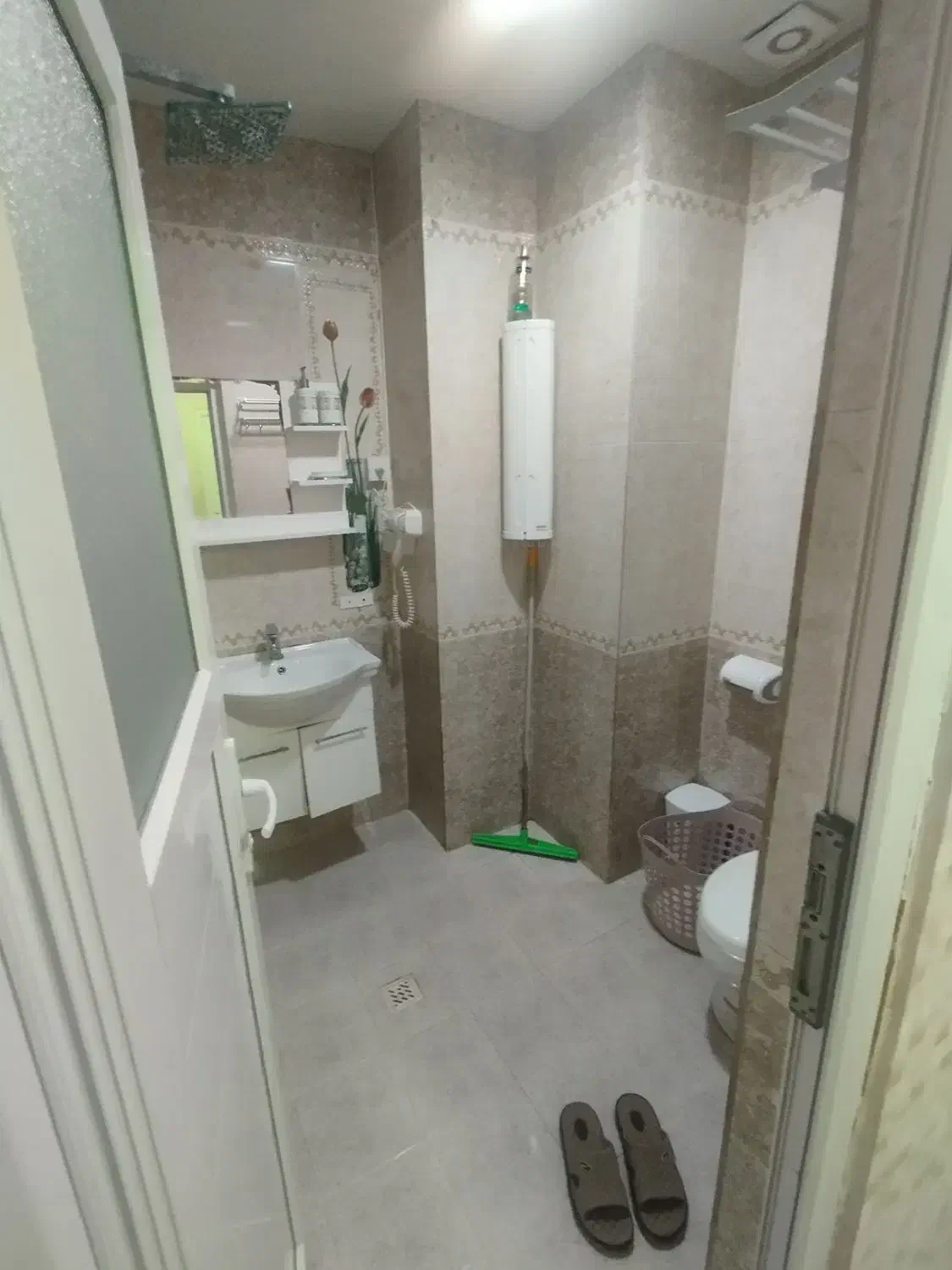 اجاره روزانه آپارتمان دو خوابه 100متری|اجارهٔ کوتاهمدت آپارتمان و سوئیت|قشم, |دیوار