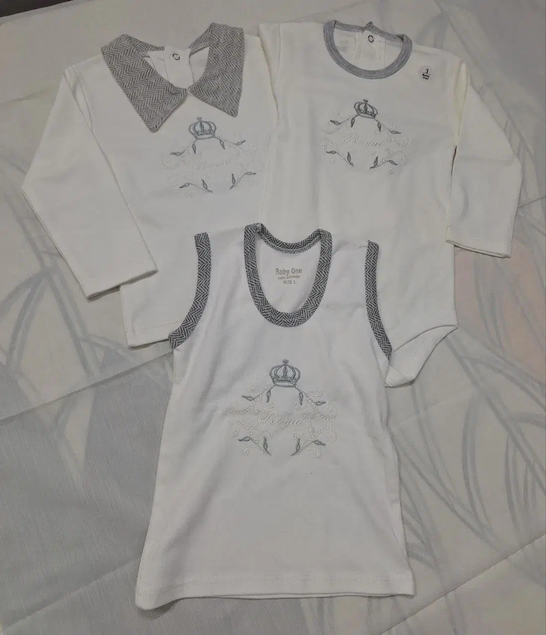 لباس نوزاد فقط ۱۵۰|کفش و لباس بچه|ساری, |دیوار